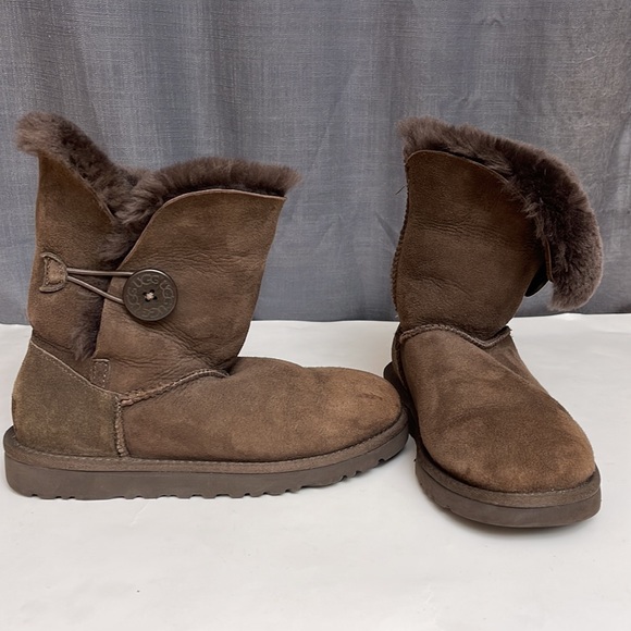 Ugg boots - Picture 3 of 12
